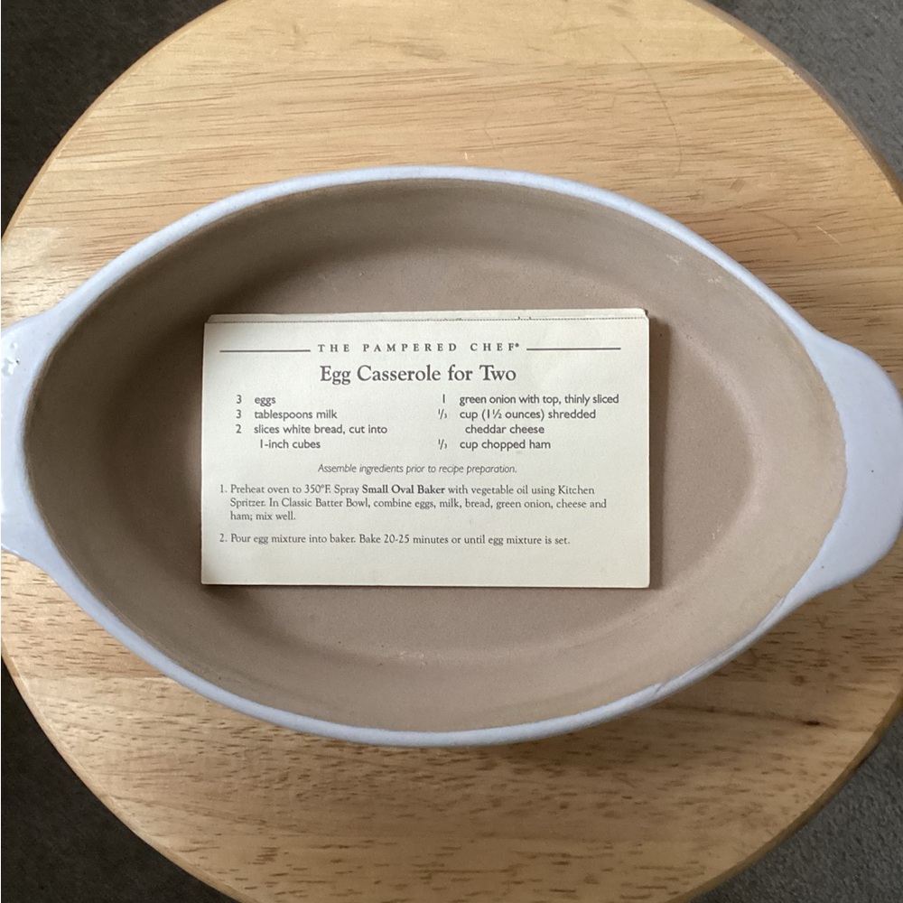 The Pampered Chef Oval Baking Dish
